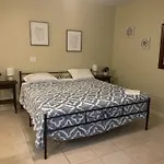 Delightful Atlanta Apt Sleeps 6